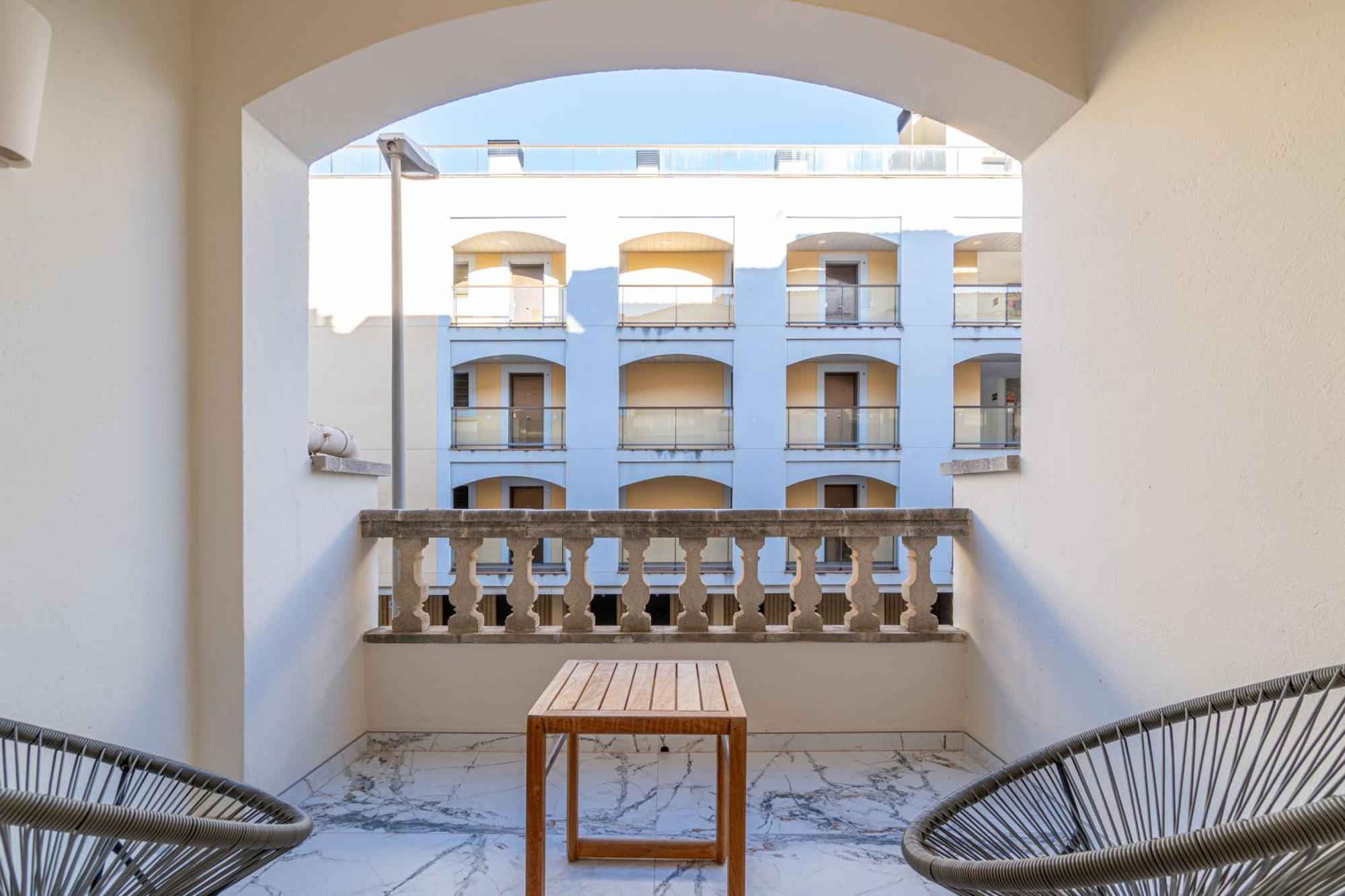 Moderno Apartamento Frente Al Canal Con Terrazas Leilighet Empuriabrava Eksteriør bilde