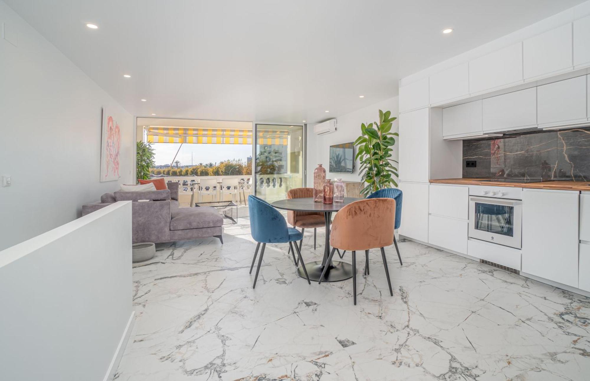 Moderno Apartamento Frente Al Canal Con Terrazas Leilighet Empuriabrava Eksteriør bilde